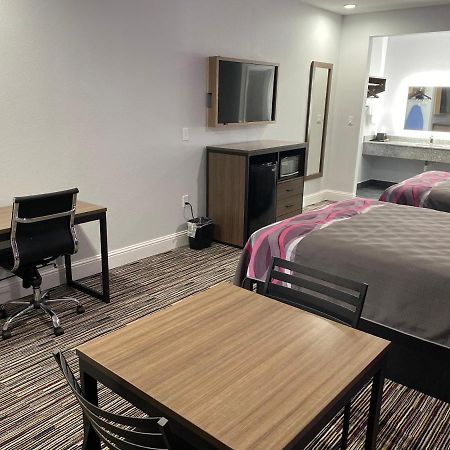 Palace Inn Crosby Eksteriør bilde